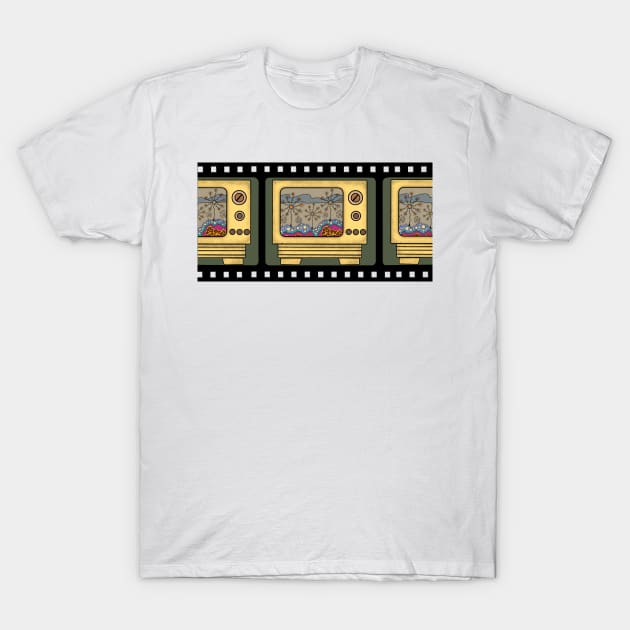 Old TV... Cinema... T-Shirt by AtelierFafard